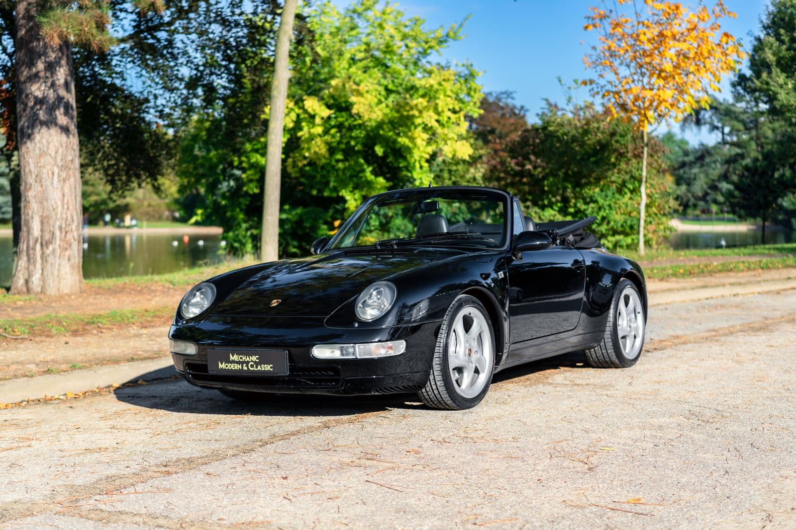 Porsche 911 (993) Carrera 4 Cabriolet 1997, vue 1