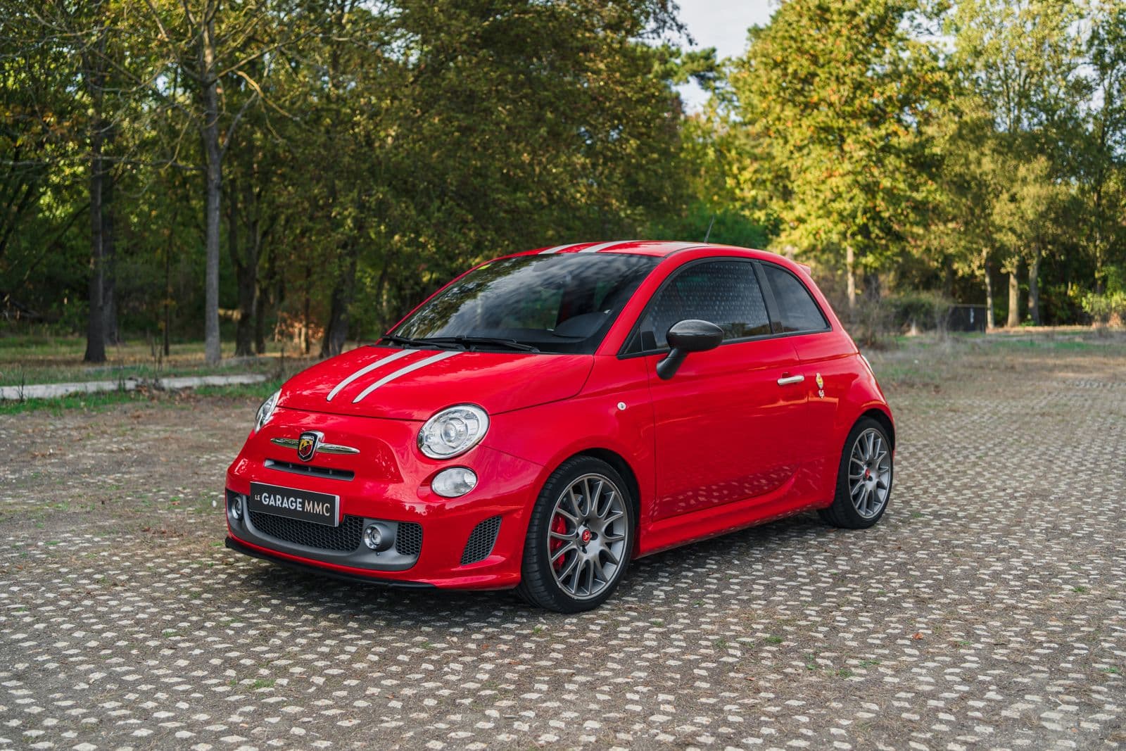 Abarth 695 Tributo Ferrari 2012, vue 1
